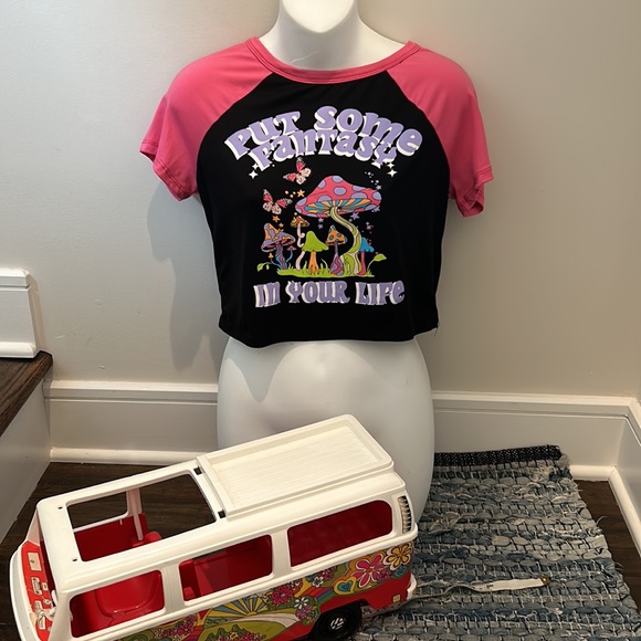 Psychedelic Mushroom Fantasy Cropped Raglan - Picture 14 of 14